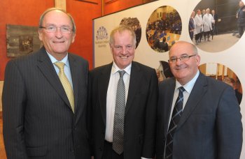 Pictured at a lecture entitled ‘Perspectives on the Ulster Covenant’ which took place at Parliament Buildings on Monday 24 September are: (l-r) the Ceann Comhairle, Mr Seán Barrett TD; historian Dr Jonathan Bardon; and the Speaker of the Northern Ireland Assembly, Mr William Hay MLA.