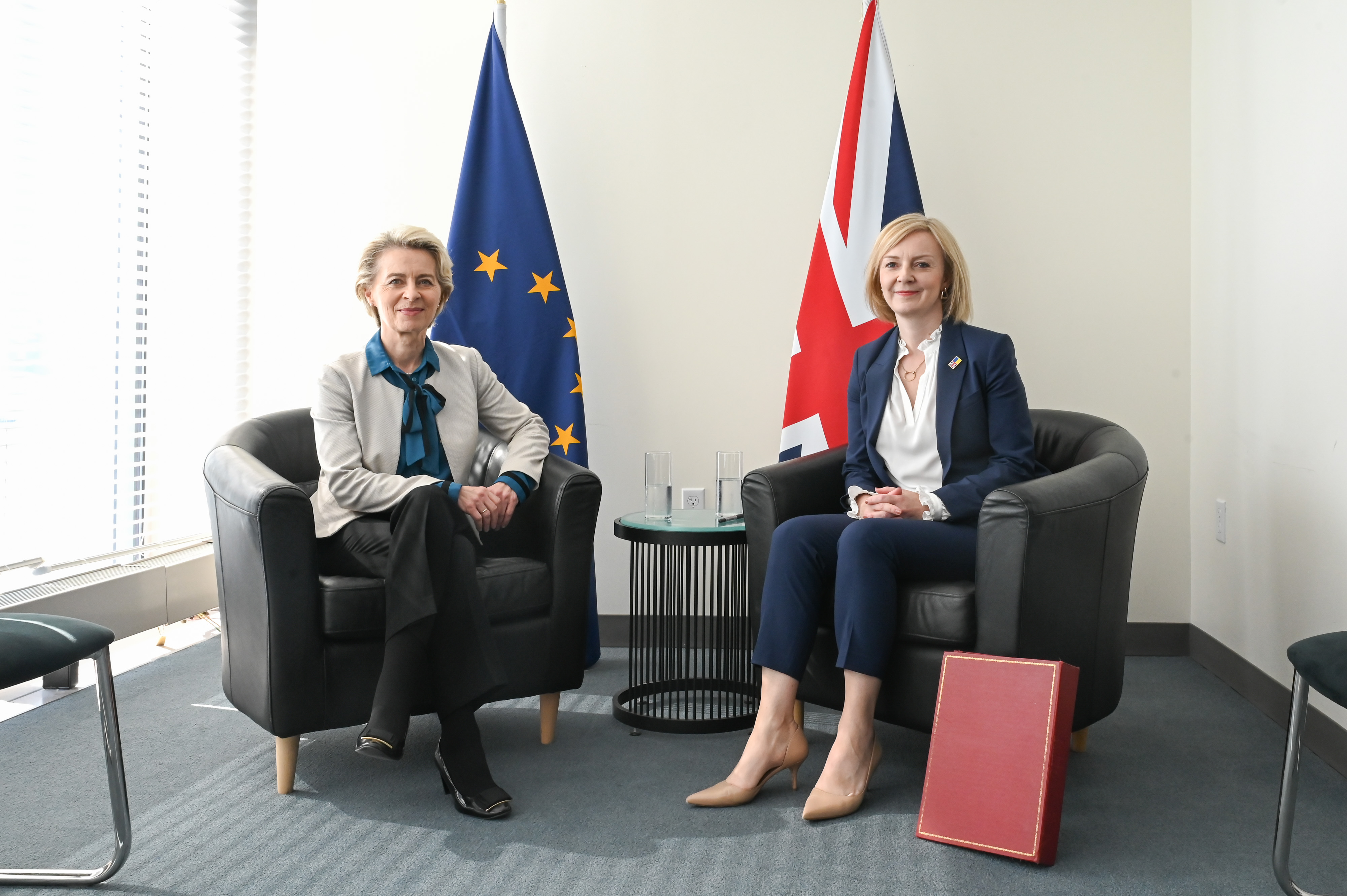 Prime Minister Liz Truss and European Commission President Ursula von der Leyen